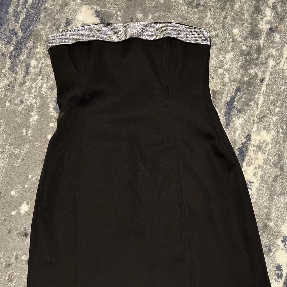 Little black dress - Picture 3 of 6